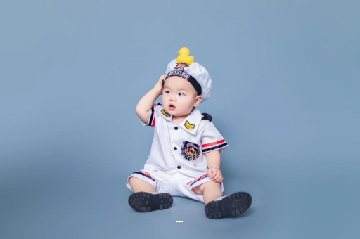 清徐宝宝老摇头怎么回事